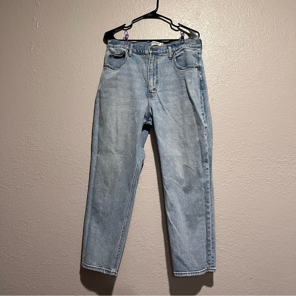 Abercrombie & Fitch Light Wash Straight Leg Jeans - Picture 2 of 5
